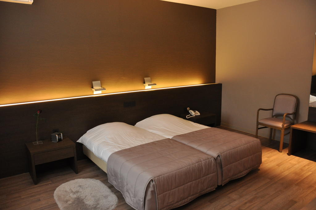 אאודנרדה Hotel De Zalm חדר תמונה